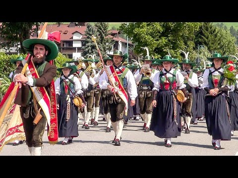 Bezirksmusikfest in Toblach 2017 - Festumzug