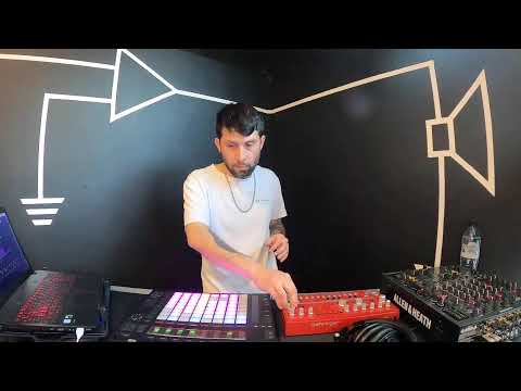 KAN3D4 en Circuito Futuro - Turntable Dealer