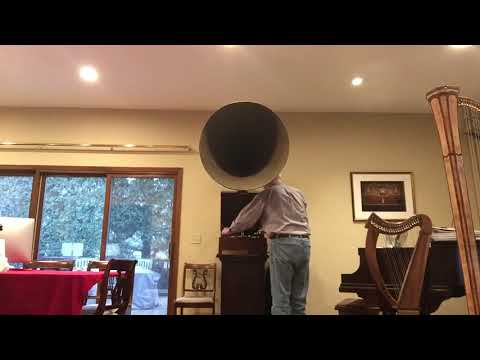 “Fiddlin’ the Fiddle” with Dave Rubinoff