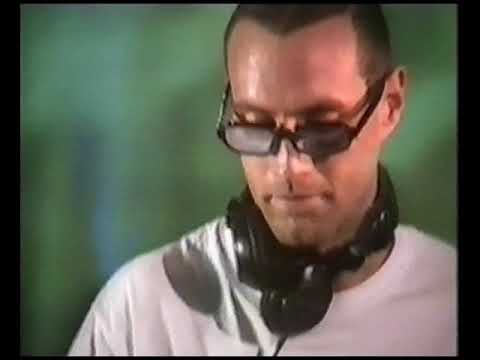 UNKLE feat. Ian Brown- Be There- Live at The Astoria- Jan 1999