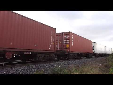 Irish Rail class 201 (218) + IWT Liner - St. Brendan's Road, Dublin