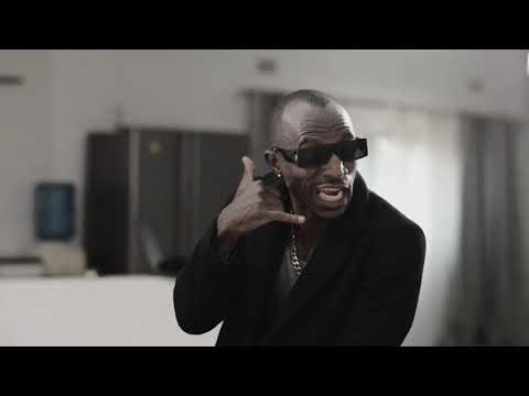 Macky2 - Voices In My Head