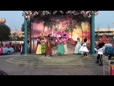 comment voir mickey a disneyland