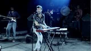 Maraveyas Ilegal - Λόλα LIVE @ SCHOOLWAVE 2012 (HD)