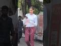 Arey Baap Re Saiee Manjrekar Ne Pink Tight Pant Mein Temperature Badaa Diya Bollywoodlogy