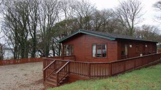 preview picture of video 'Oak Tree Cabin, Kerrykeel, Co Donegal'