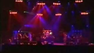 Helloween - Back Against the Wall (Live 2004)