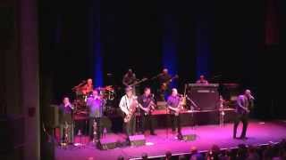 Tower of Power Can&#39;t You See with a nice intro from Ray Greene