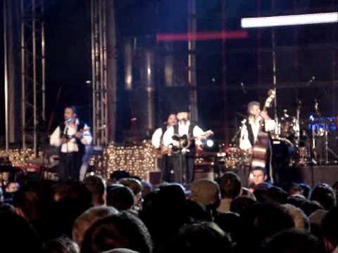 Slavonske Lole - Srce mi puno radosti (Osijek, 10.12.2009.).wmv