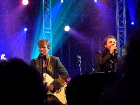 Tom Barman & Stef Kamil Carlens - Radio 1 Sessie (2)