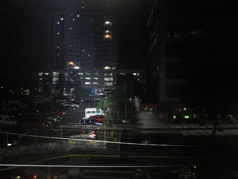 Astrolux EC03 (3x SST40 6500k, 5700 lumens) beamshot