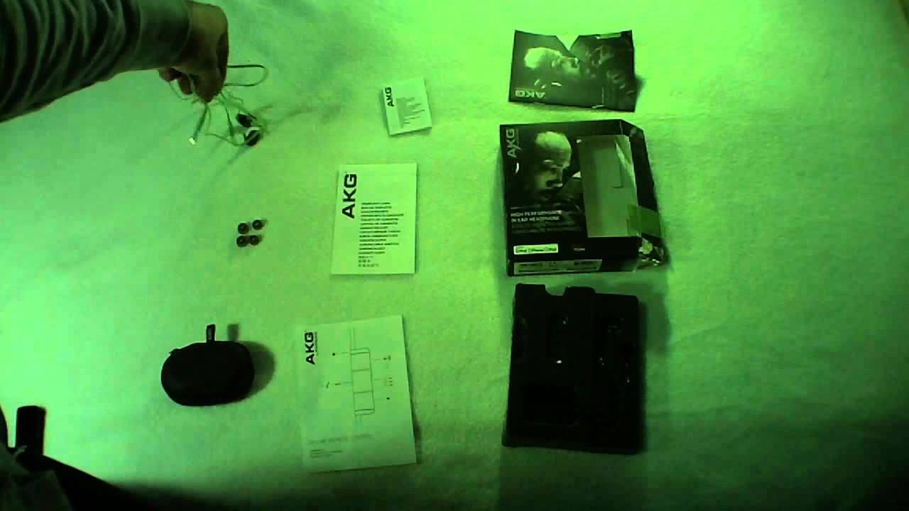 video Tai nghe có dây AKG Q350 chính hãng 0