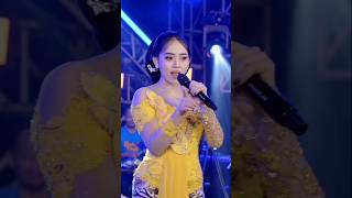 Download lagu silvy kumalasari - ngertenono ati #shorts #trending #story #dangdutkoplo #terbaru2025 mp3