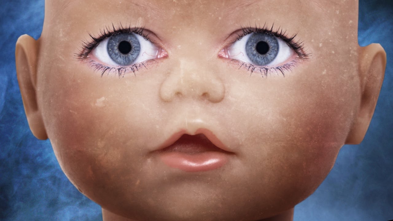 POUPÉES VS HOMME FAIBLE ! (The Dolls) thumbnail