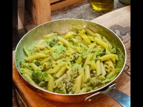 PASTA CREMA DI BROCCOLI E SALSICCIA