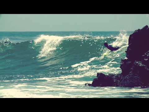 Fun waves at Rockpile