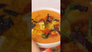 HOW TO MAKE GAZPACHO 🍅 Chilled summer soup recipe using fresh ingredients #foodshorts #gazpacho