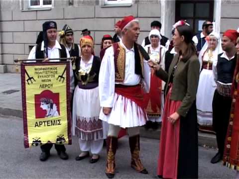 Trachtengruppe aus Griechenland trifft Wiesn Gaudi TV auf dem Oktoberfest 2009