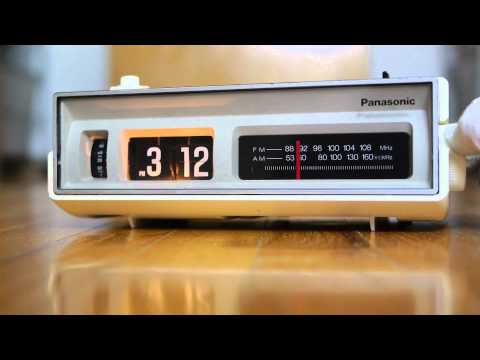 Panasonic flip clock vintage alarm clock radio Eames RC 6002 6005