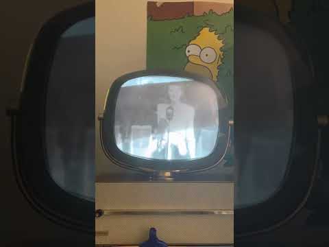 1959 Philco Predicta Siesta with Kay Kyser’s You’ll find out (1940) | Sonovox