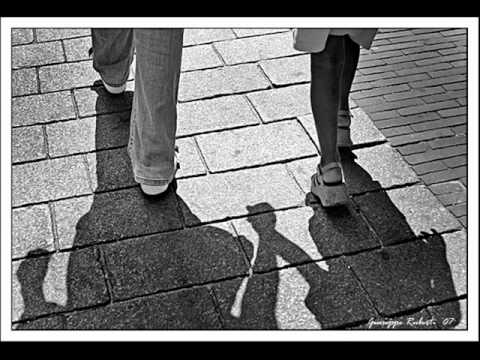 Laura and the lovers - man visko per daug