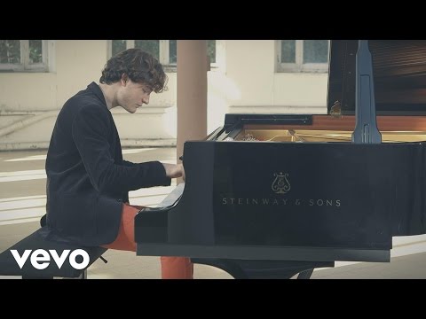 Thomas Enhco - Looking For The Moose