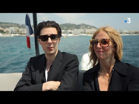 #Cannes2022 - Interview with Vincent Lacoste and Sandrine Kiberlain for the film "Le parfum vert"