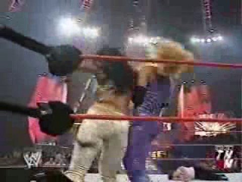 Molly Holly vs Victoria vs Trish Stratus