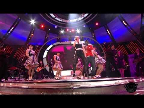 Gwen Stefani ft Akon The Sweet Escape Live American Idol