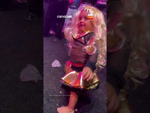 Mini Joelma! Criança dá show de carisma fantasiada e dançando os sucessos da cantora