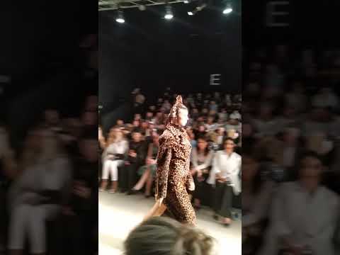 Julia Dilua показ 15.10.2019 Mersedes Fashion Week