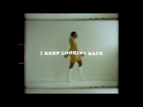 Malena Smith - 18 (Official Lyric Video)