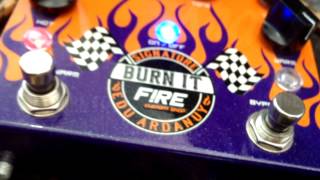Video thumbnail for Pedal BURN IT Edu Ardanuy Signature | André de Carvalho by André de Carvalho
