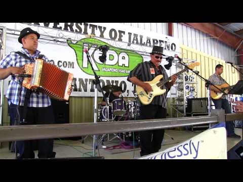 Edgar Vasquez y Sus Muchachos @ Keda's 47th Anniversary 2013 - Video 2