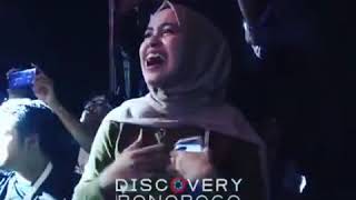 Download lagu Tik tok id user wangine mawar mp3 Download lagu Tik tok id user wangine mawar mp3