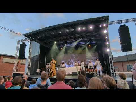 Mine & Orchester feat. AB-Syndrom - "Spiegelbild", live, Kulturwerft Gollan, Lübeck, 03.08.'23