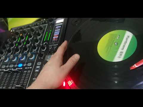 Makina legends con te partiro Gerard requena vs xavi metralla vibrations