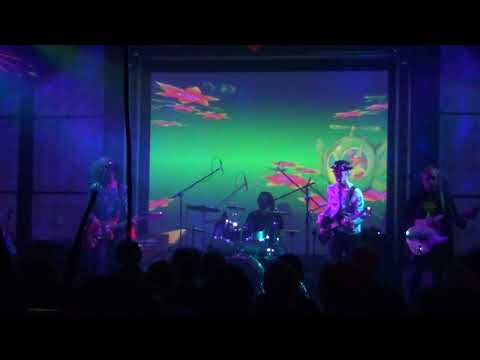 Gong, 05 The Eternal Wheel - Radio Gnome - My Sawtooth Wake