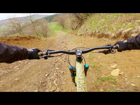 Riding my MTB in the mud on a quick trip in my backyard trails | Cozla park Piatra Neamt