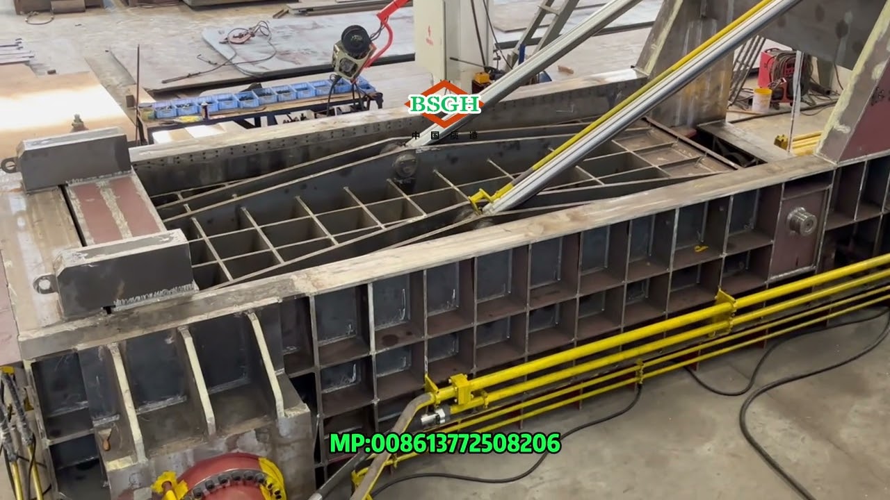 Turn-Out Metal Baler With Large Bale Box | 315T Scrap Metal Compactor In Baling Steel Storage Rack