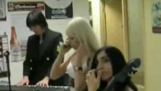 Kerli - Performs &quot;Butterfly Cry&quot; at XBox Live