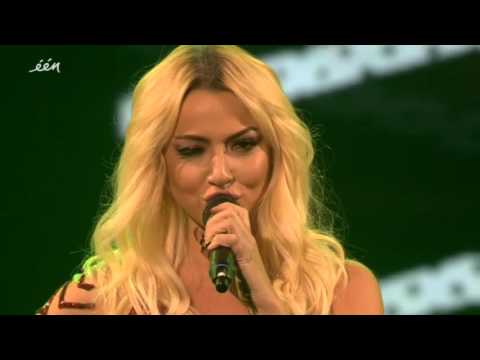 Hadise laat de hele studio swingen - Eurosong 2016