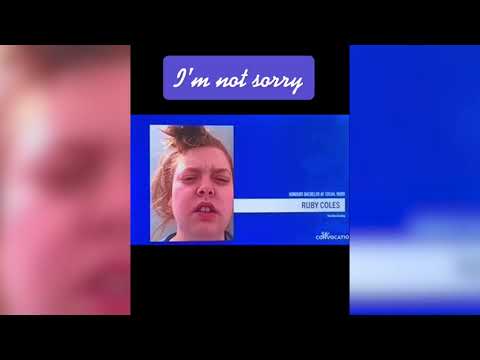 Funny graduation photo| Woman submits photo of herself 