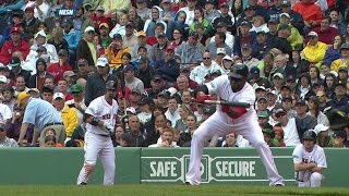 SEA@BOS: Papi lays down a bunt for a hit