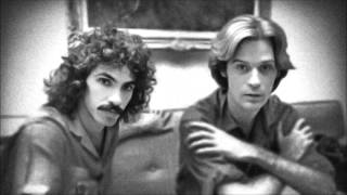 Hall & Oates - I'm Just A Kid (Don't Make Me Feel Like A Man).wmv