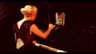 Little Boots: &#39;Meddle&#39; live on &#39;Later&#39;