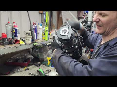 Ford Transit Mark 8 driver side spring replacement