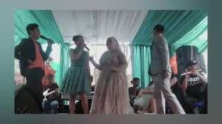 Download lagu PENGANTIN JOGET LUCU GOKIL BIKIN KETAWA NGAKAK LAGU OPLOSAN by putri duyung mp3