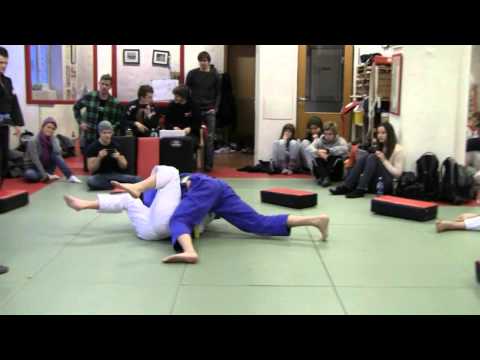 KLUBBKONKURRANSE '10: Anders Eikrem vs Kristian - BJJ White -80kg