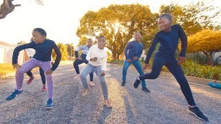 Dladla Mshunqisi ft. Distruction Boyz - Pakisha Bhenga Dance (with SuperStar Kids)